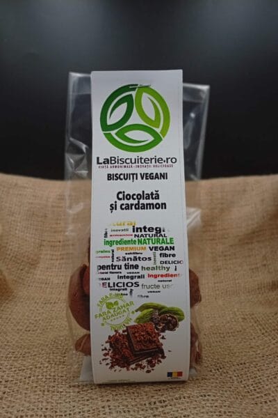 Biscuiți Vegani cu Ciocolată și Cardamom