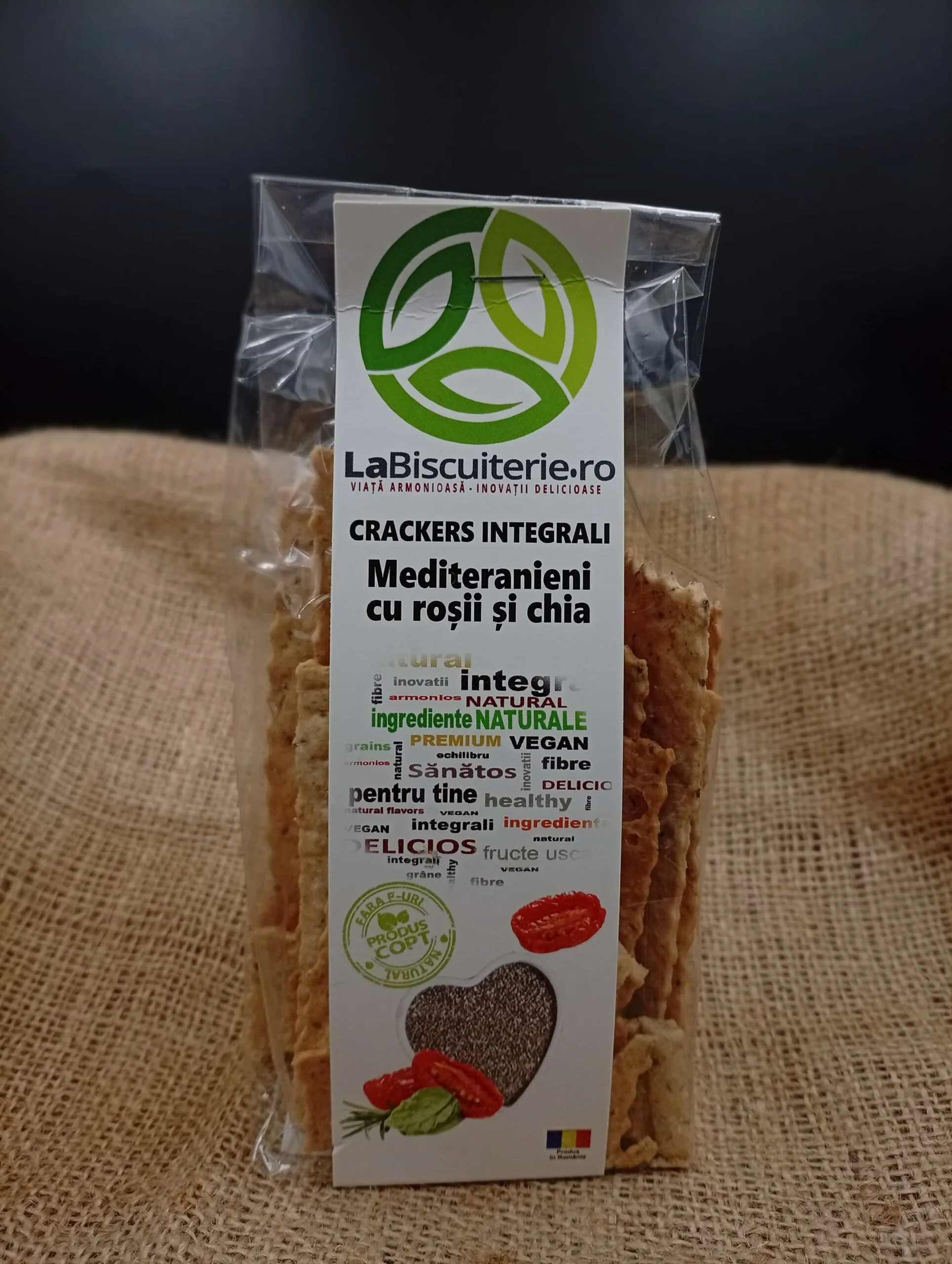 Crackers Integrali cu Roșii și Chia