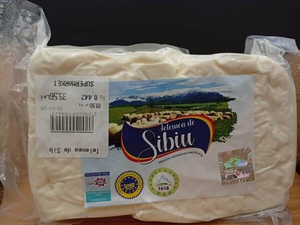 Telemea de Sibiu din lapte de oaie