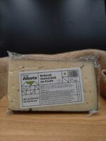 Brânză maturată cu trufe