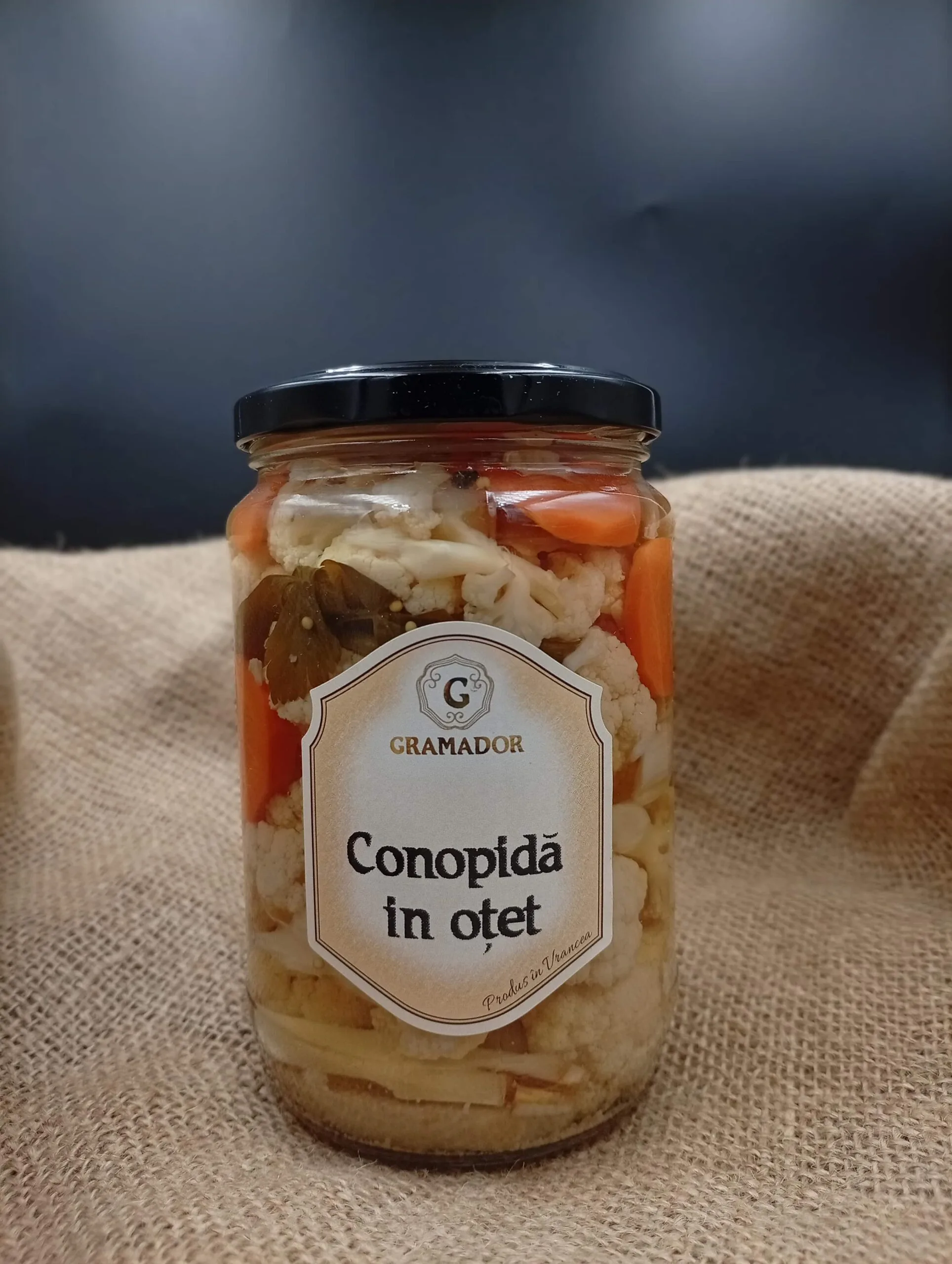conopida in otet